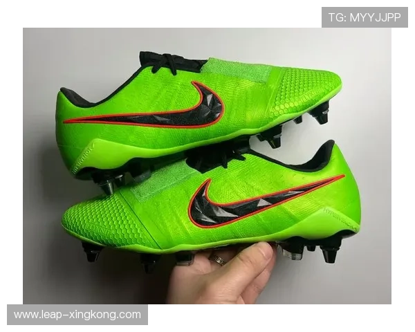 足球鞋毒液背后故事揭秘 这位球星如何将其打造成传奇